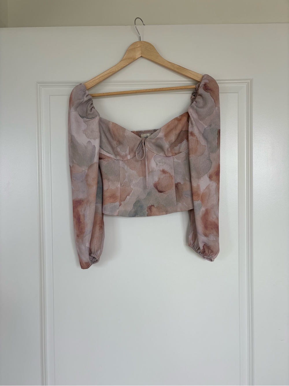 Watercolor Puff-Sleeve Crop Top in Blush Multi